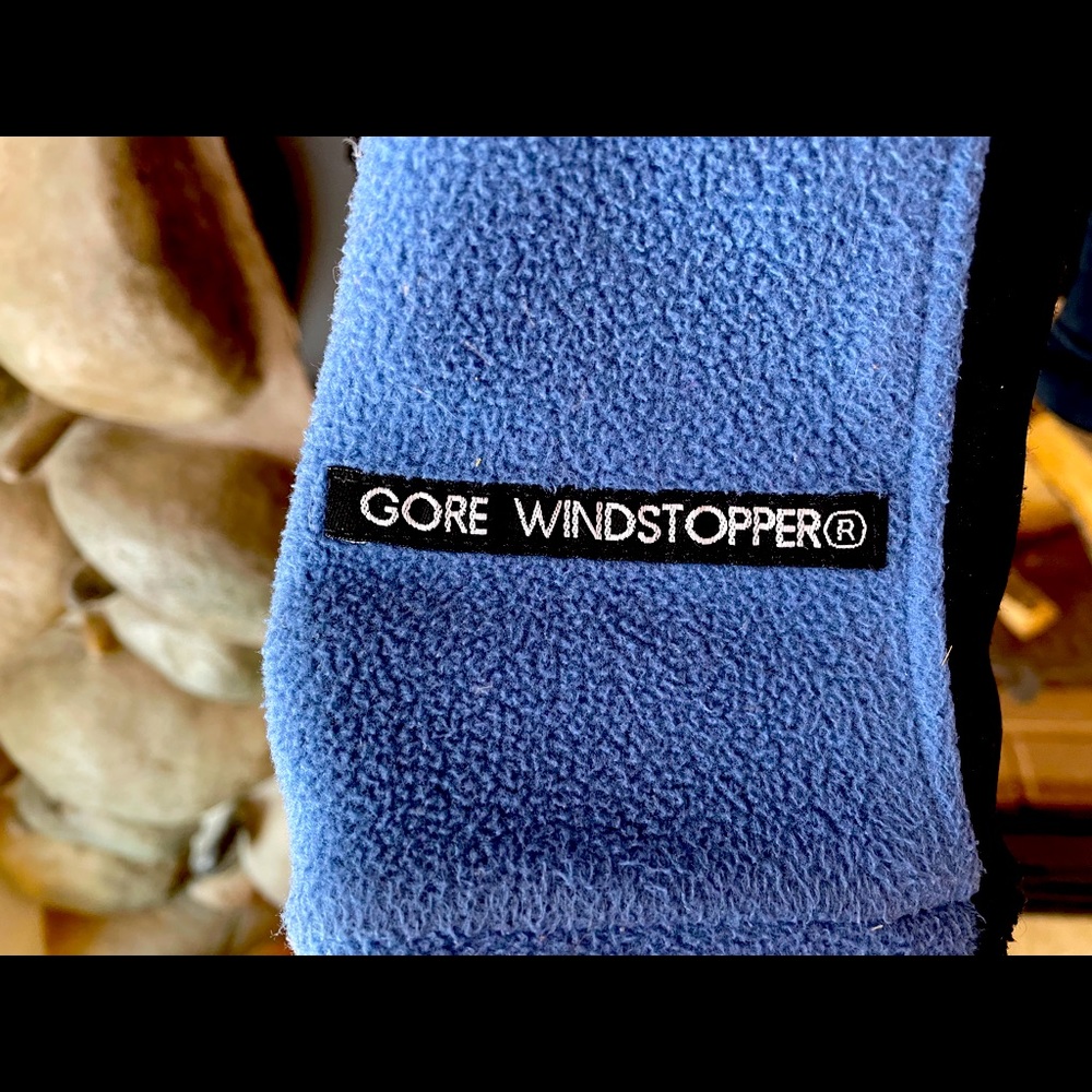 MOUNTAIN HARDWARE - Picture 6 of 6